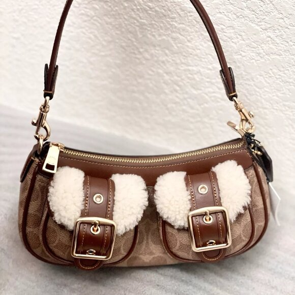 NWT Coach CY658 Ashton Baguette Bag